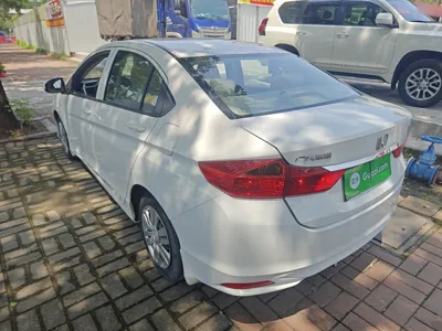 Honda City 2015, 188000 км, за 38109.07 CNY - фото 4