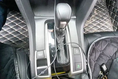 Honda Civic 2016, 33900 км, за 65620.8 CNY - фото 11