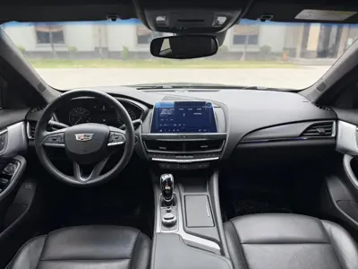 Cadillac CT5 2021, 98000 км, за 109800 CNY - фото 9