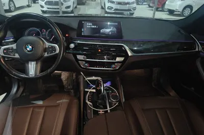 BMW 5 Series 2018, 87700 км, за 156468.86 CNY - фото 11