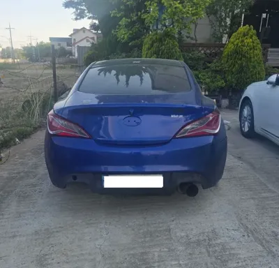 Hyundai Genesis 2010, 231000 км, за 7000000 KRW