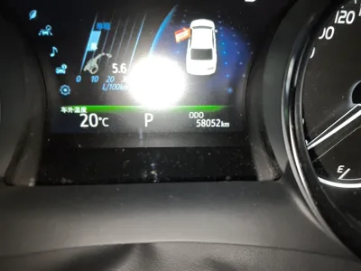 Toyota Camry 2019, 58099 км, за 105971.64 CNY - фото 13