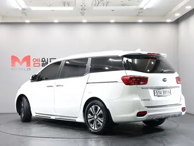 Kia Canival 2019, 104044 км, за 11900000 KRW