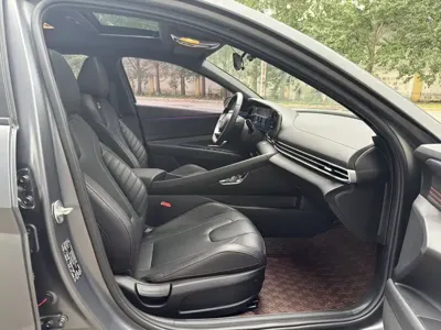 Hyundai Elantra 2022, 40000 км, за 99800 CNY - фото 12
