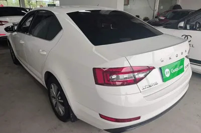 Skoda Octavia 2022, 40599 км, за 80256.83 CNY