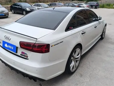 Audi S6 2014, 103699 км, за 149000 CNY
