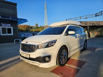 Kia Canival · 2017 год