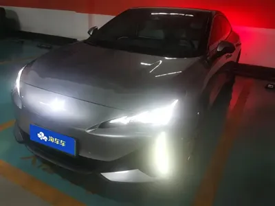 Arcfox Alpha S5 · 2025 год