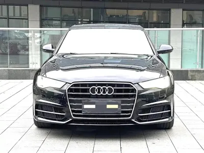 Audi A6L 2018, 87000 км, за 96000 CNY