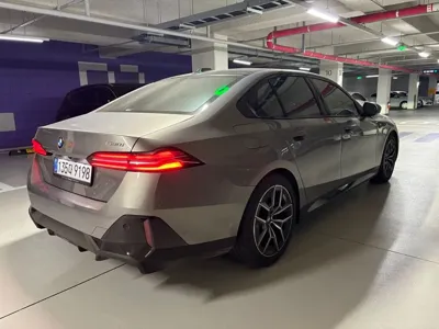 BMW 5-Series 2025, 7800 км, за 61340000 KRW - фото 6