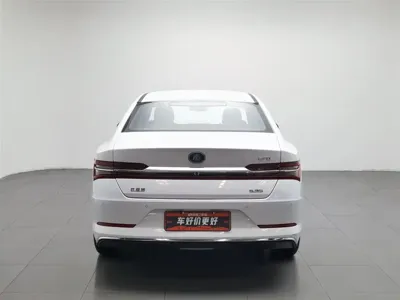 BYD Qin Pro NEV 2019, 33400 км, за 35800 CNY