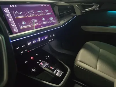 Audi Q4 e-tron 2023, 76000 км, за 37550000 KRW - фото 9