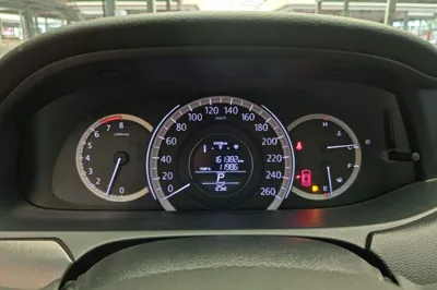 Honda Accord 2015, 161300 км, за 55573.4 CNY - фото 14