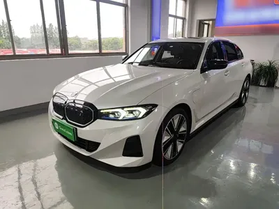 BMW i3 · 2023 год
