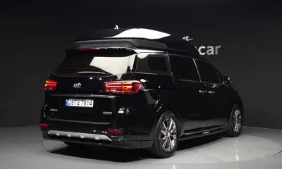 Kia Canival 2019, 106016 км, за 20200000 KRW - фото 2