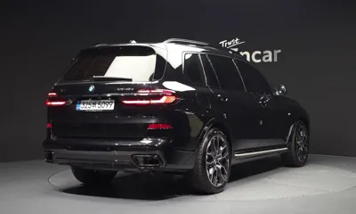 BMW X7 2025, 7555 км, за 163700000 KRW