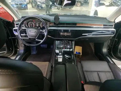 Audi A8 2019, 129900 км, за 299200 CNY - фото 6