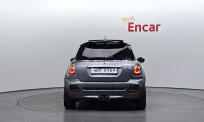 MINI Cooper 2010, 124224 км, за 4900000 KRW