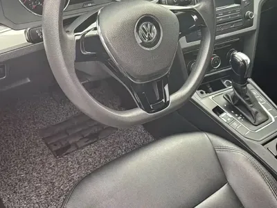 Volkswagen Lamando 2016, 98000 км, за 33200 CNY