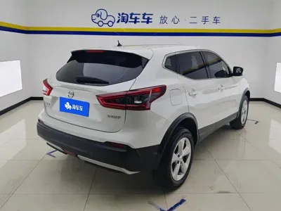 Nissan Qashqai 2023, 88600 км, за 71800 CNY