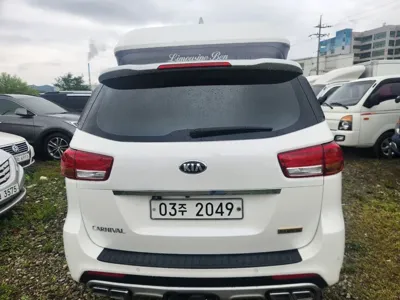 Kia Canival 2016, 129000 км, за 13000000 KRW