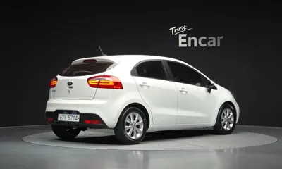 Kia Pride 2014, 58971 км, за 6700000 KRW - фото 2