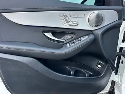 Mercedes-Benz GLC Coupe 2021, 35000 км, за 176800 CNY