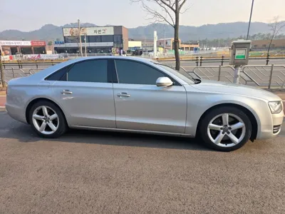 Audi A8 2011, 338000 км, за 4500000 KRW