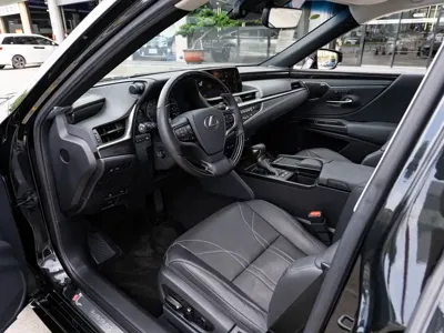Lexus ES 2020, 39500 км, за 259600 CNY - фото 9