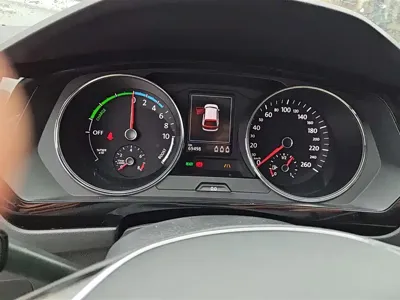 Volkswagen 途观L插电混动 2019, 69500 км, за 75000 CNY - фото 14
