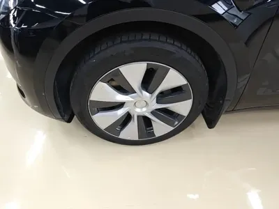 Tesla Model Y 2022, 61300 км, за 163200 CNY - фото 23