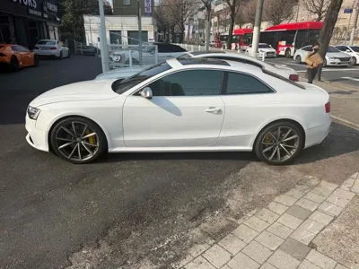 Audi RS5 2014, 132222 км, за 19000000 KRW
