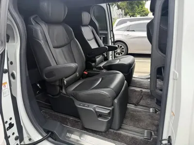 Toyota Sienna 2022, 33000 км, за 228000 CNY - фото 16