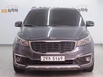 Kia Canival · 2017 год