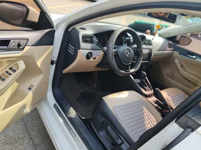 Volkswagen Sagitar 2015, 78700 км, за 42118.05 CNY - фото 17