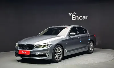 BMW 5-Series · 2018 год
