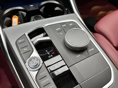 BMW i3 2025, 14000 км, за 159100 CNY - фото 14