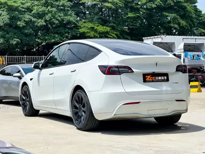 Tesla Model Y 2024, 44000 км, за 176800 CNY