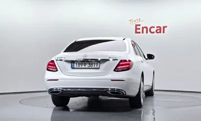 Mercedes-Benz E-Class 2017, 139120 км, за 17900000 KRW