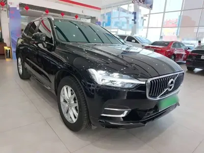 Volvo XC60 2021, 27300 км, за 130600 CNY