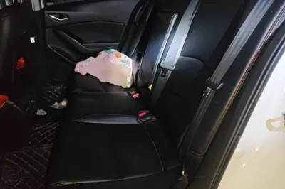 Mazda Mazda 3 Axela 2017, 65000 км, за 52806.63 CNY - фото 18