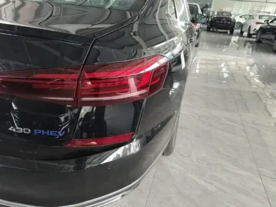 Volkswagen 帕萨特插电混动 2026, 100 км, за 136400 CNY - фото 8
