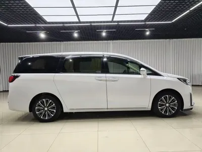Buick GL8 2024, 20000 км, за 229500 CNY