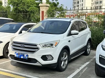 Ford Kuga · 2017 год