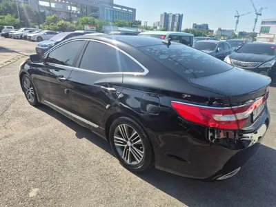 Hyundai Grandeur 2012, 244052 км, за 3800000 KRW