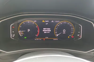 Volkswagen T-Roc 2022, 25600 км, за 101724.81 CNY - фото 14