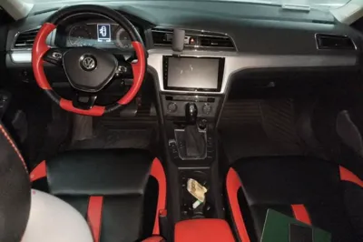 Volkswagen Lamando 2019, 68200 км, за 61120.46 CNY - фото 6