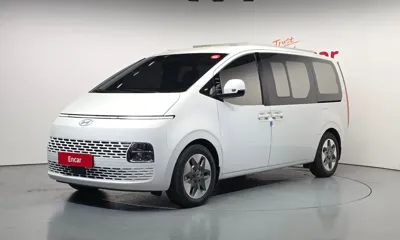 Hyundai Staria · 2025 год