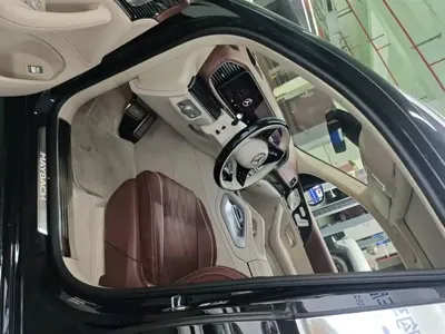 Mercedes-Benz GLS 2025, 2000 км, за 1518000 CNY