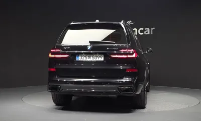 BMW X7 2025, 7555 км, за 163700000 KRW